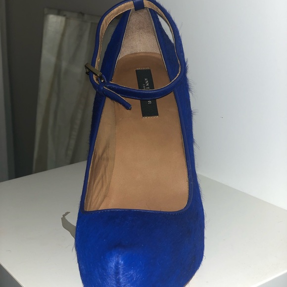 Heels - Picture 3 of 4